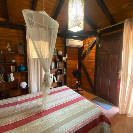 Bed and Breakfast La Baie du Bonheur Deshaies Exterior foto