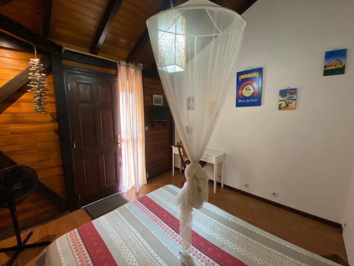 Bed and Breakfast La Baie du Bonheur Deshaies Exterior foto